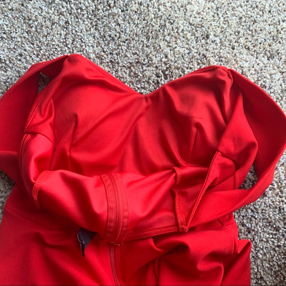 Dress - Picture 3 of 3